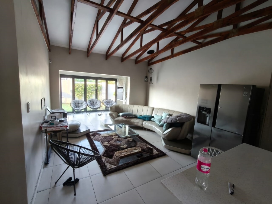 3 Bedroom Property for Sale in Waterkloof East North West